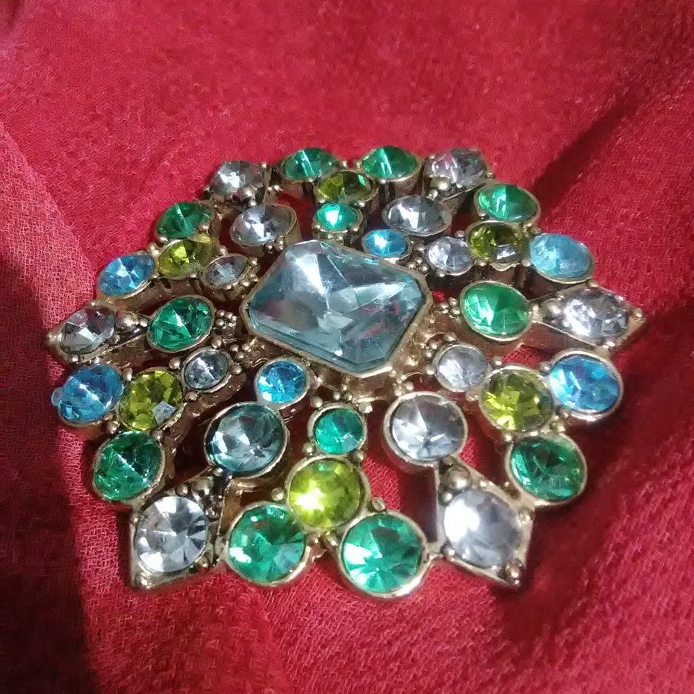 Brooch ,  beautiful pendent